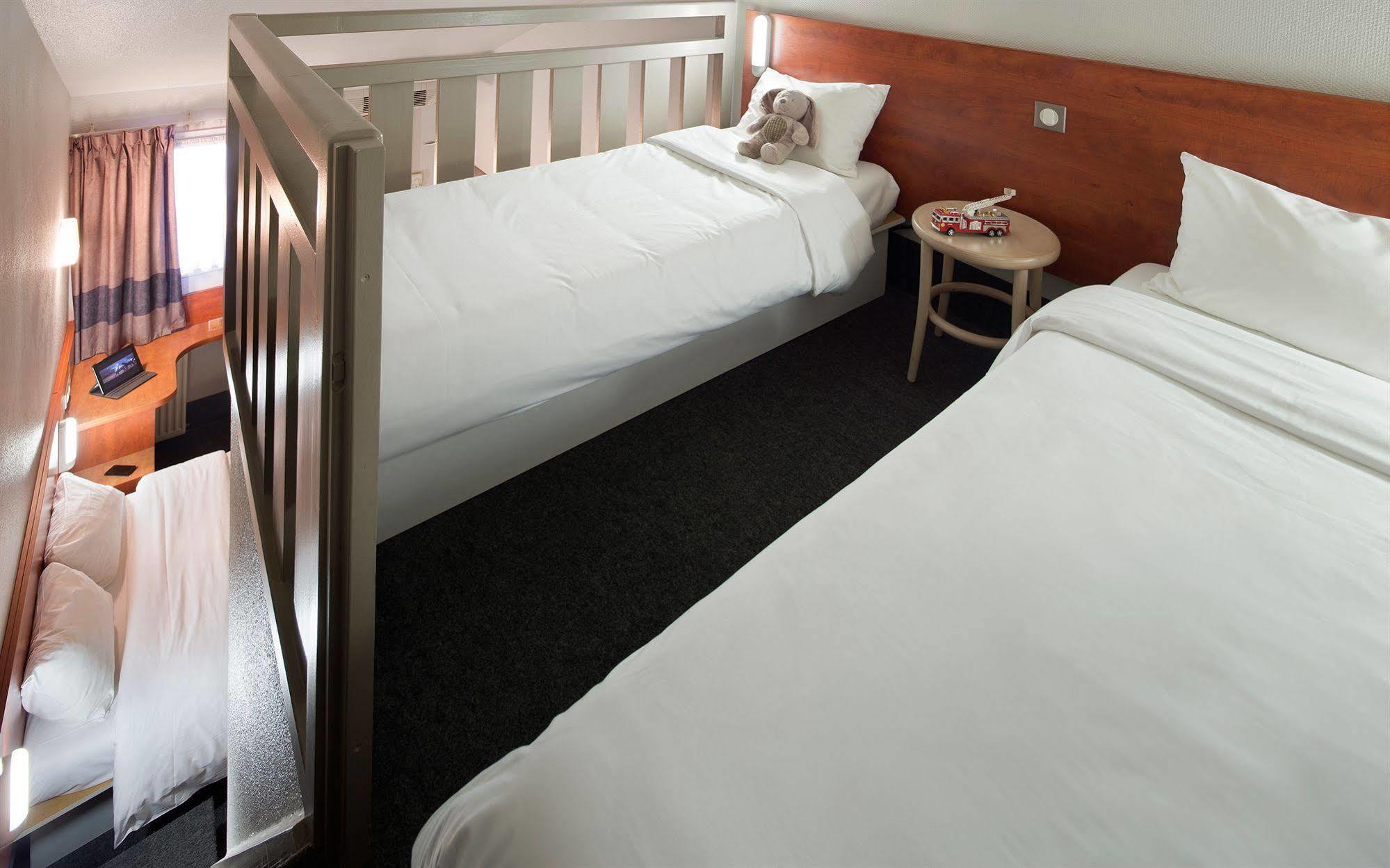 B&B Hotel Lorient ลาเนสแตร์ ภายนอก รูปภาพ